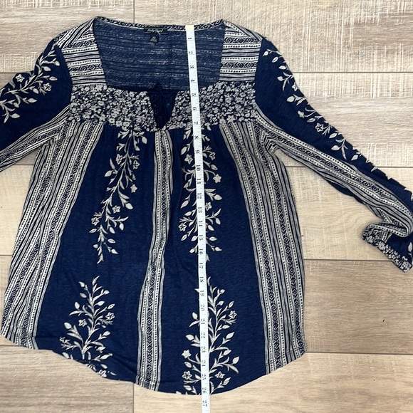 Lucky Brand Peasant Boho Long Sleeve Split Neck with Tassels Navy & Cream SZ XS - Picture 10 of 10
